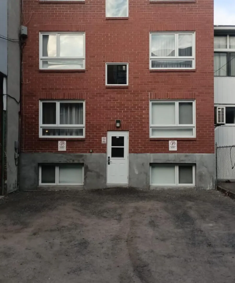 Apartment Wonderful Studio In Little Italy With Full Bath By Den Stays Montreal